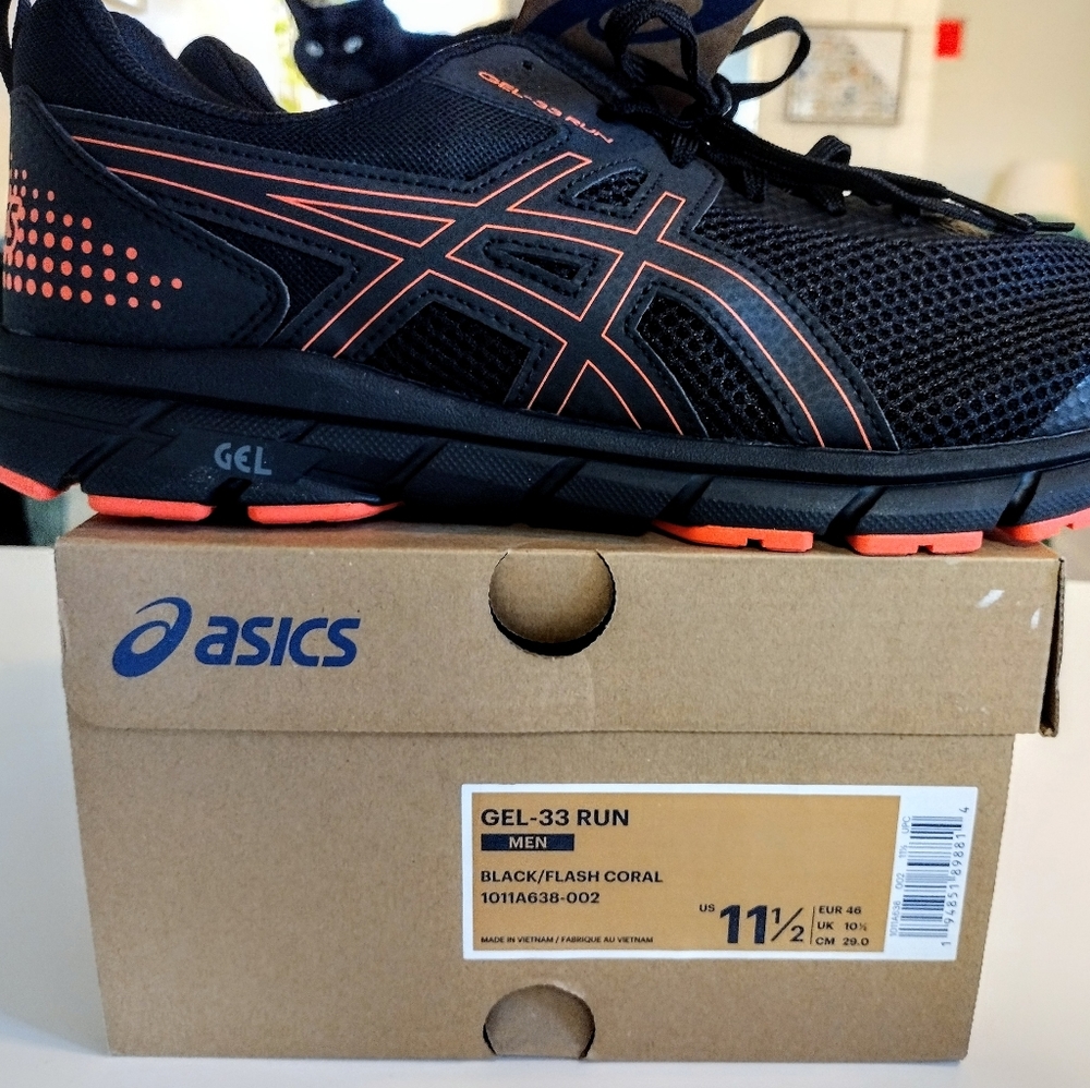 NIB Men's ASICS Gel 33-Run Sneakers Size 11.5
